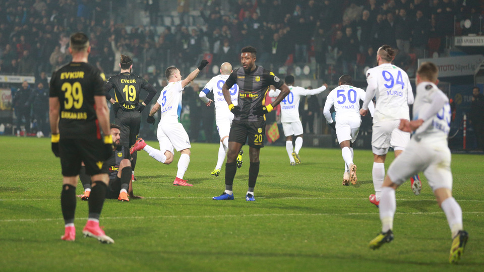 Çaykur Rizespor doludizgin!