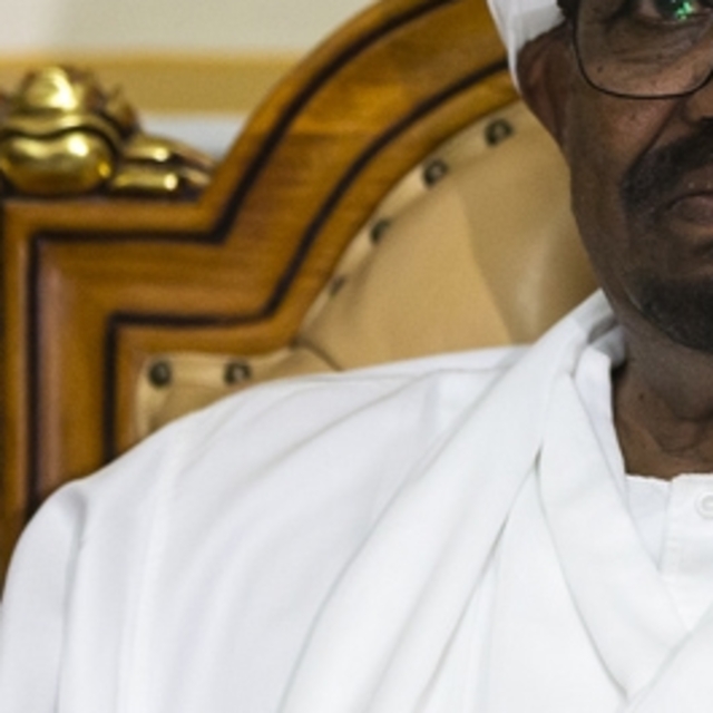 Sudan'da hükümet feshedildi