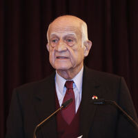 İnan Kıraç, Fransa'da dolandırıldı!