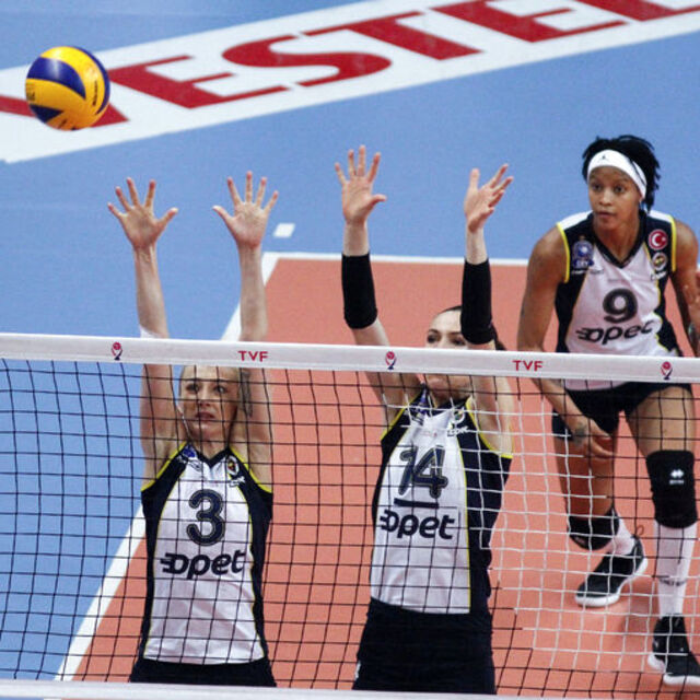 Fenerbahçe set vermedi!