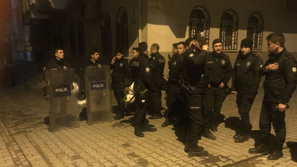 Komşuların kavgasında kan aktı!