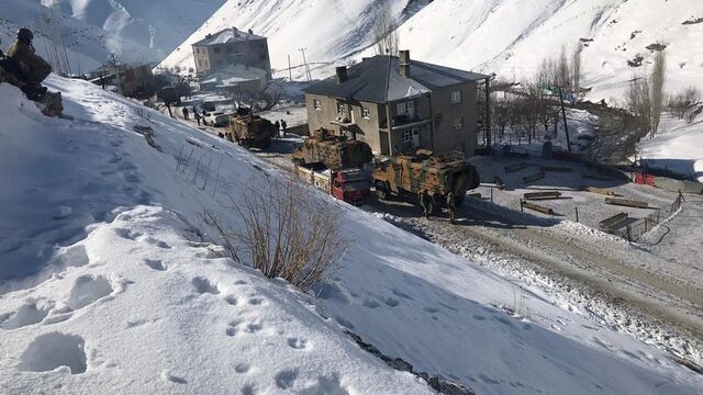 Van'da terör operasyonu: 12 gözaltı!