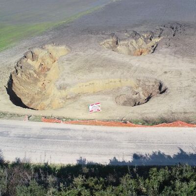 Beton bloklar çare olmadı şimdi tamamen kapatıldı