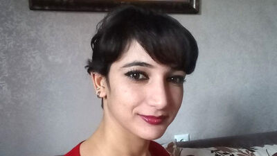 Eşinden ayrı yaşıyordu... Ailesinin evinde tabancayla öldürüldü