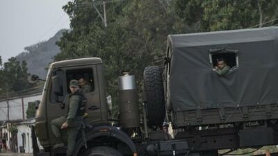 Venezuela, Kolombiya sınırını kapattı