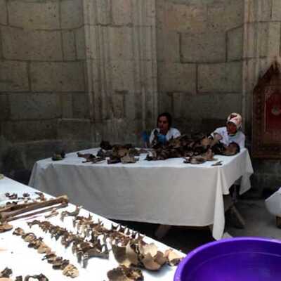 Sekiz asır sonra defin