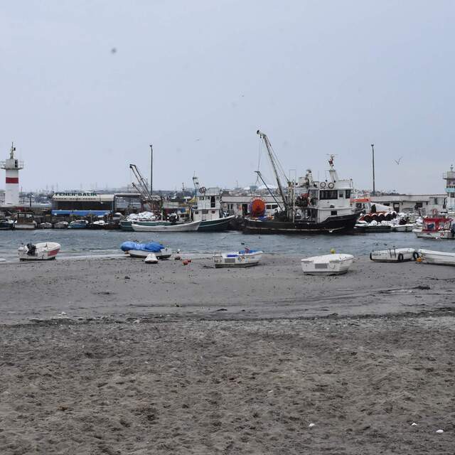 Deniz 30 metre çekilince Belediye Başkanı'ndan açıklama geldi