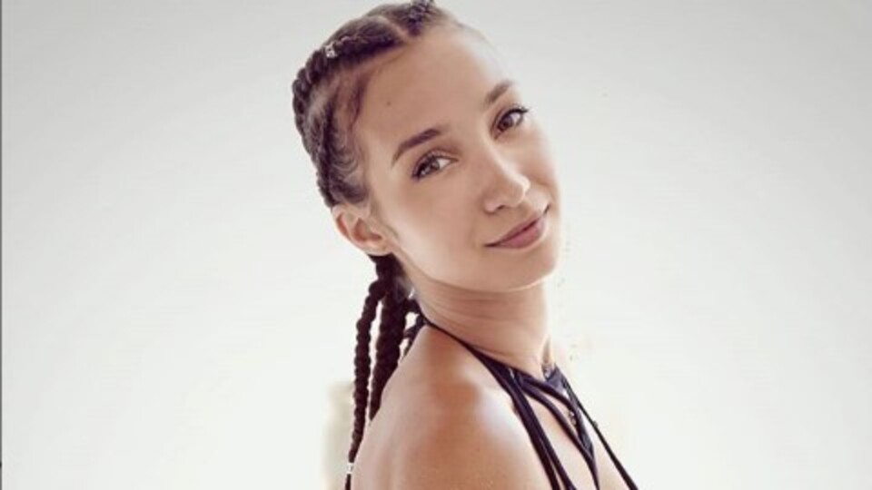 Survivor Dimitra kimdir?