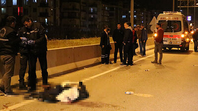 Yaya geçidinde ambulansın çarptığı öğretmen öldü