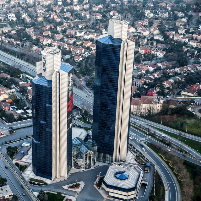 Sabancı Holding'in net kârı 3 milyar 830 milyon lira