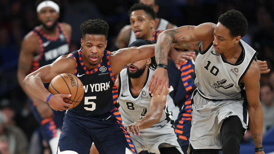 Knicks 18 maç sonra evinde kazandı