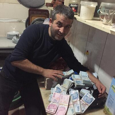 Malzeme sipariş etti, para dolu çanta geldi!