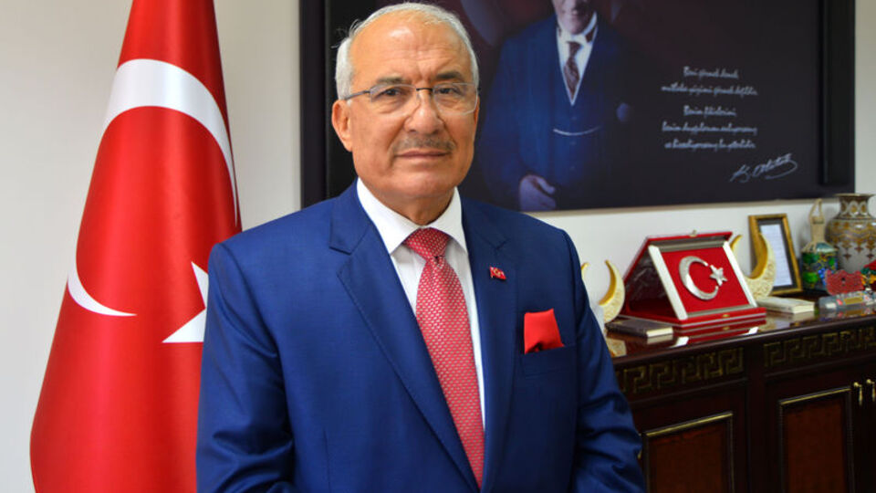 Burhanettin Kocamaz kimdir?