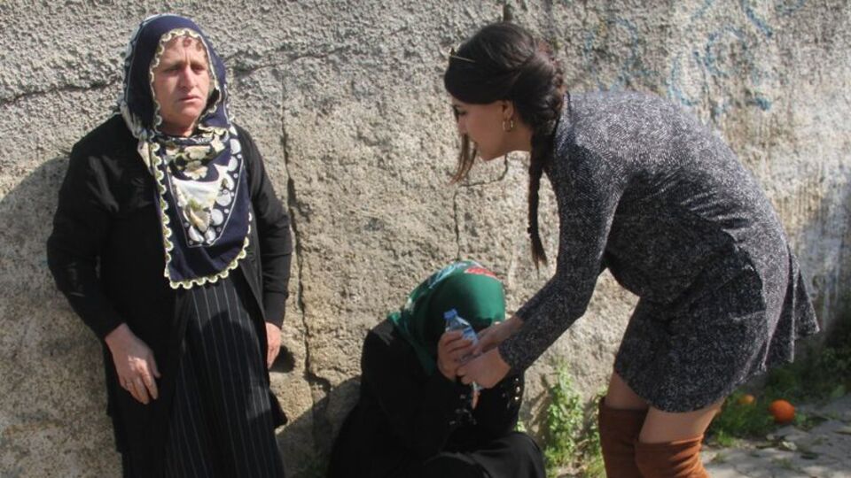 Yardım etmek için her şeyi yaptı, ambulans gelince şok yaşandı!