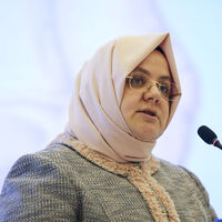 Yeni işçinin maaşı üç ay devletten