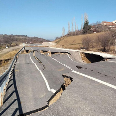 Vatandaşlar isyan etti: Her hafta çöküyor