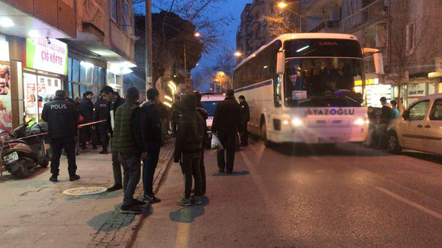 Manisa'da ortağını vurdu, Balıkesir'de otobüs kaçırdı