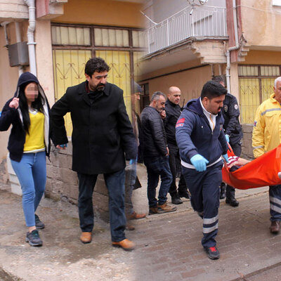 Kapıyı açtı, dehşeti yaşadı! Gözlerinin önünde öldürdüler