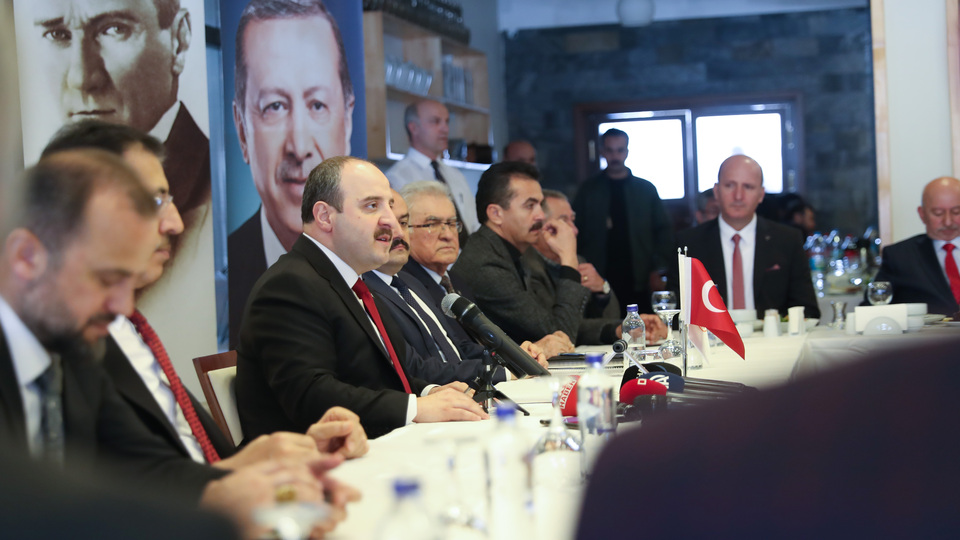 Bakan Varank: Sanayi üretimindeki eğilimin yakın takipçisiyiz
