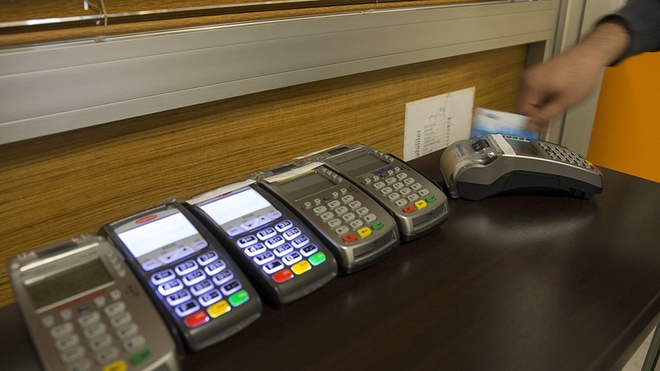 Kredi kartlarında taksit ve kredilerde vade uzatıldı