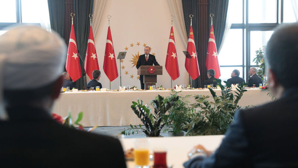 "Oynanan oyunları gördük, işin gidişatını değiştirdik"