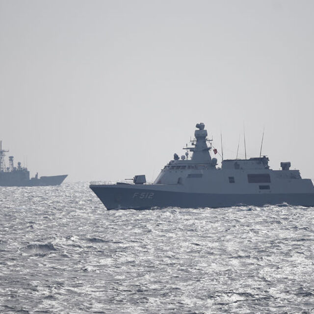 Cumhuriyet tarihinin en büyük deniz tatbikatı devam ediyor