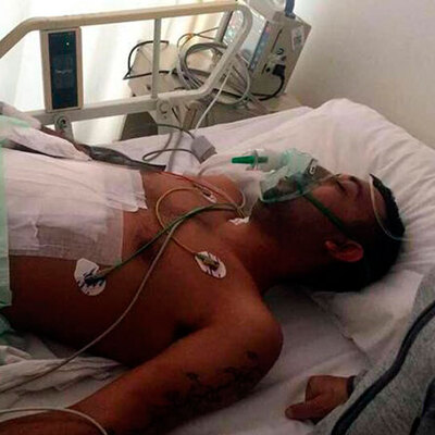 Dansözlere para takan kocasını bıçakladı!