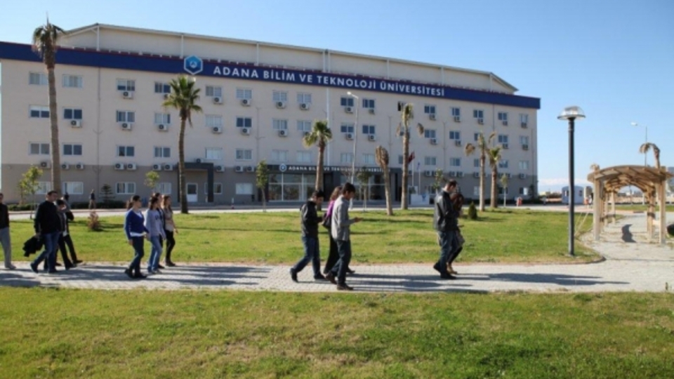 O üniversiteye Alparslan Türkeş'in adı verildi