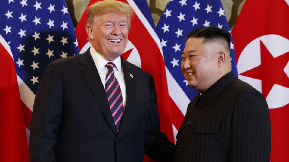 Trump-Kim zirvesinde samimi mesajlar