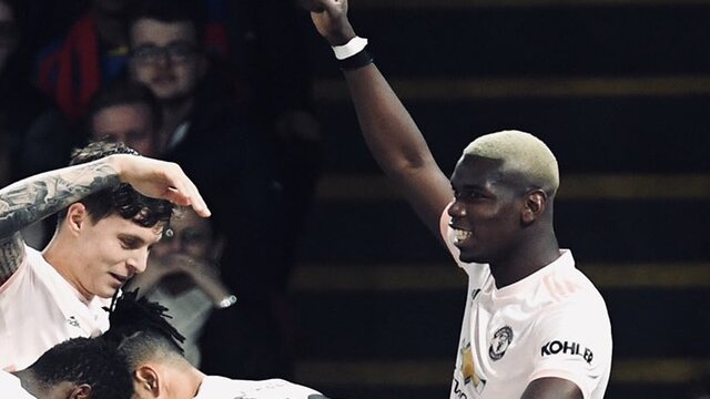Manchester United 3 attı 3 aldı
