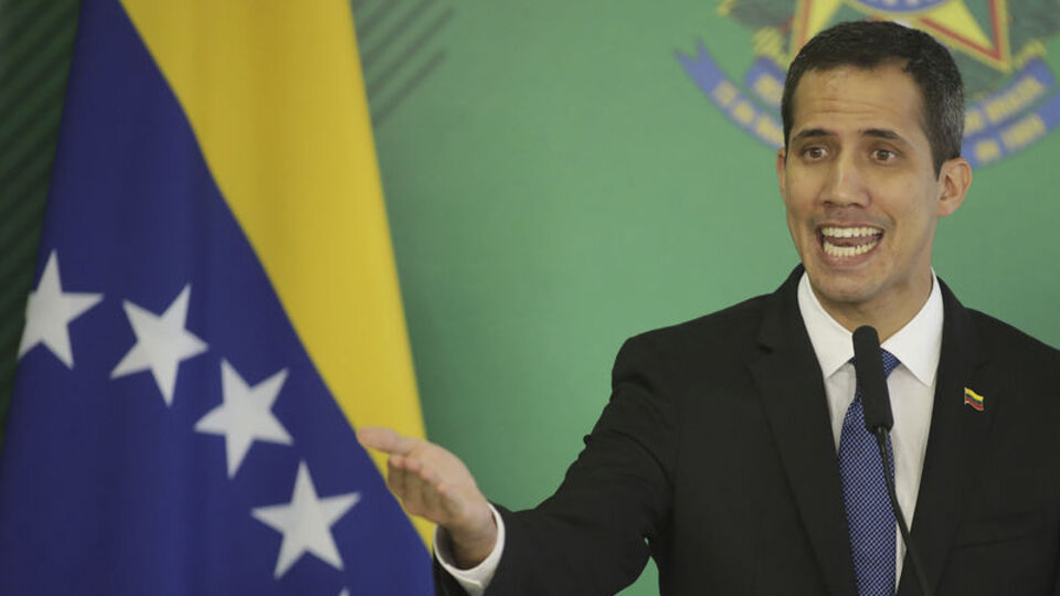 Guaido'dan Venezuela petrolünü özel sektöre açma vaadi