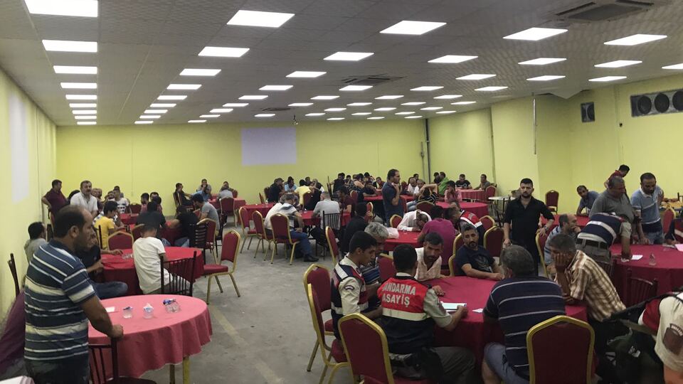 Sendika binasına yine kumar operasyonu