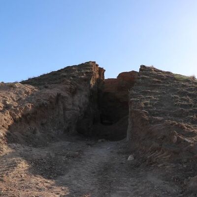 Definecilerin ikiye böldüğü tepeden çıktı!