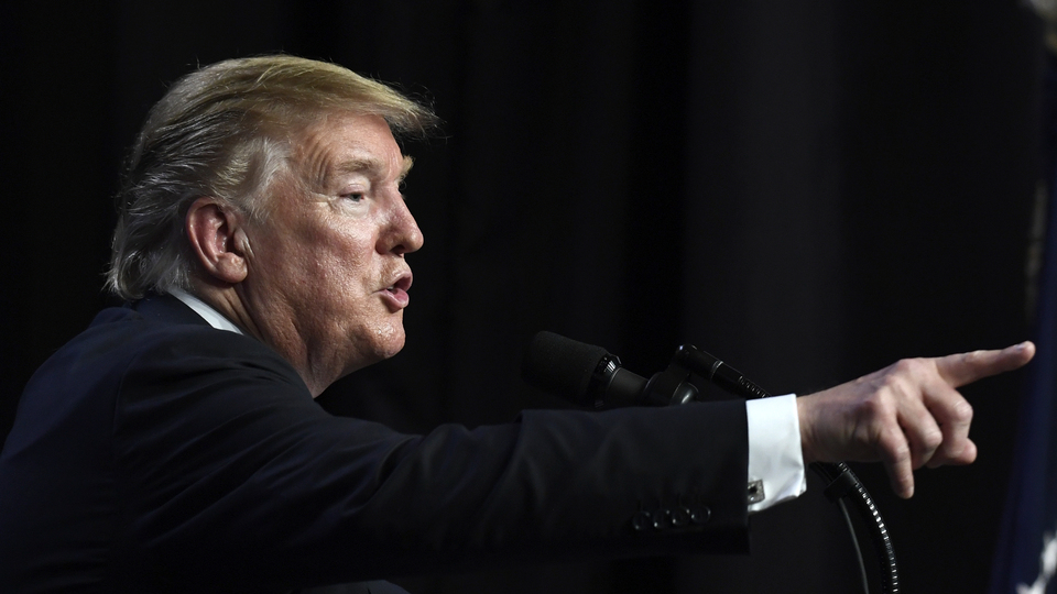 Trump'a Vietnam'da 'yalan' şoku!