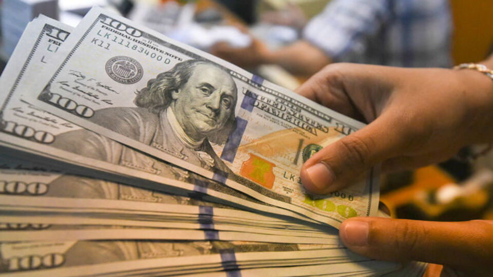 Doları ne hareketlendirdi?