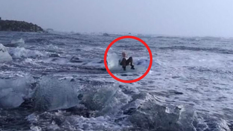 Buzun üzerinde poz vermek istemişti! Dalgalar alıp götürdü