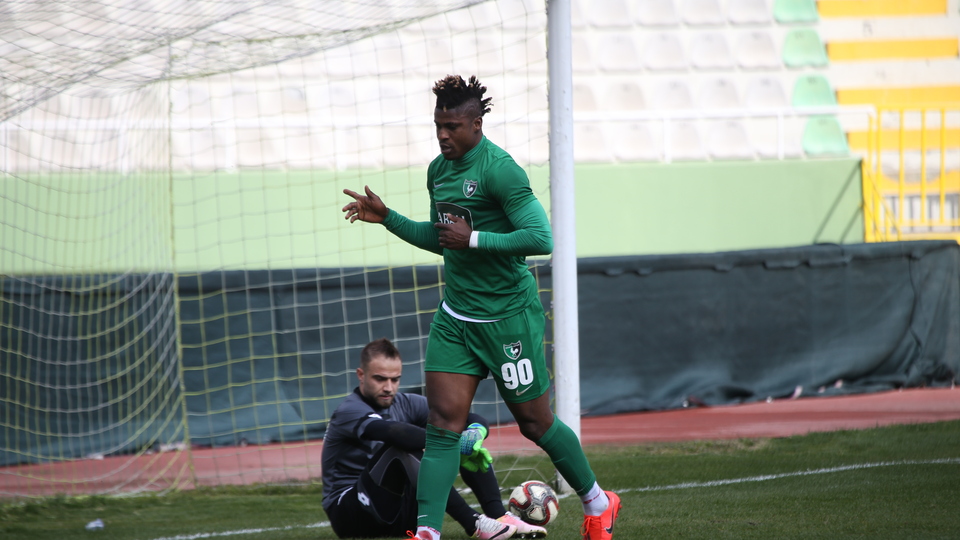 Kehinde attı, Denizli hata yapmadı!