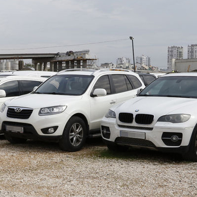 2 bin 500 otomobil 2 bin motosiklet! Binlercesi çürüyor!