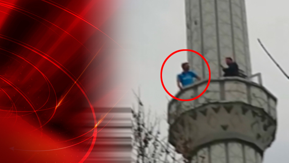 Aşkı için minareye çıkıp böyle bağırdı!