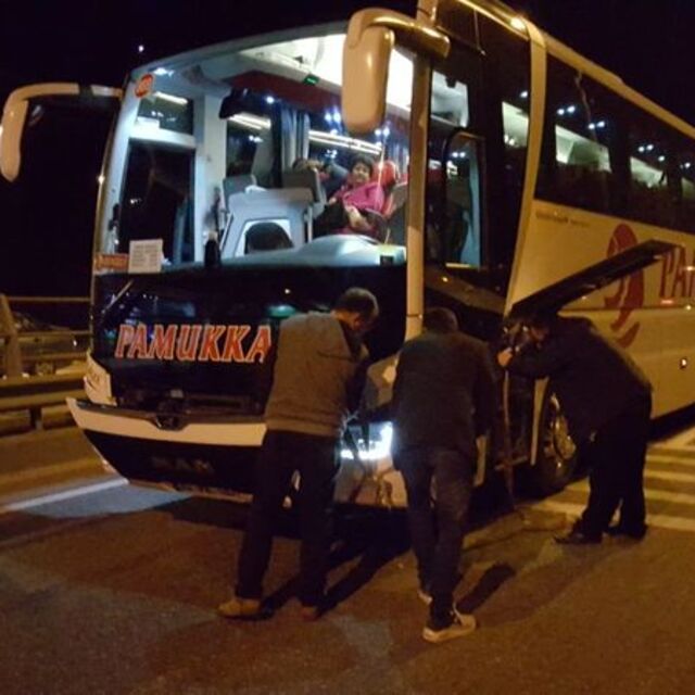 Yolcu otobüsünün çarptığı kişi kurtarılamadı