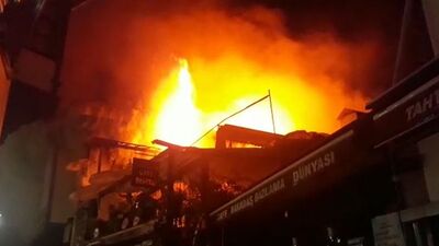 Ankara'da tarihi Hamamönü Çarşısı'nda yangın