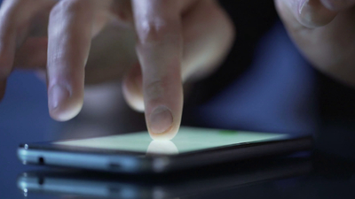 Ekranı bile katladılar ama hala bu özelliğe bakılıyor!