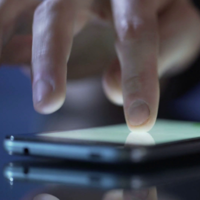 Ekranı bile katladılar ama hala bu özelliğe bakılıyor!