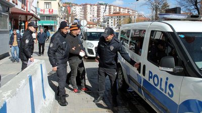 Balta ve bıçakla öldürüldü! Katil kardeşi çıktı