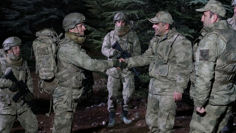 Binbaşı Barış ve askerlerine hain tuzak!