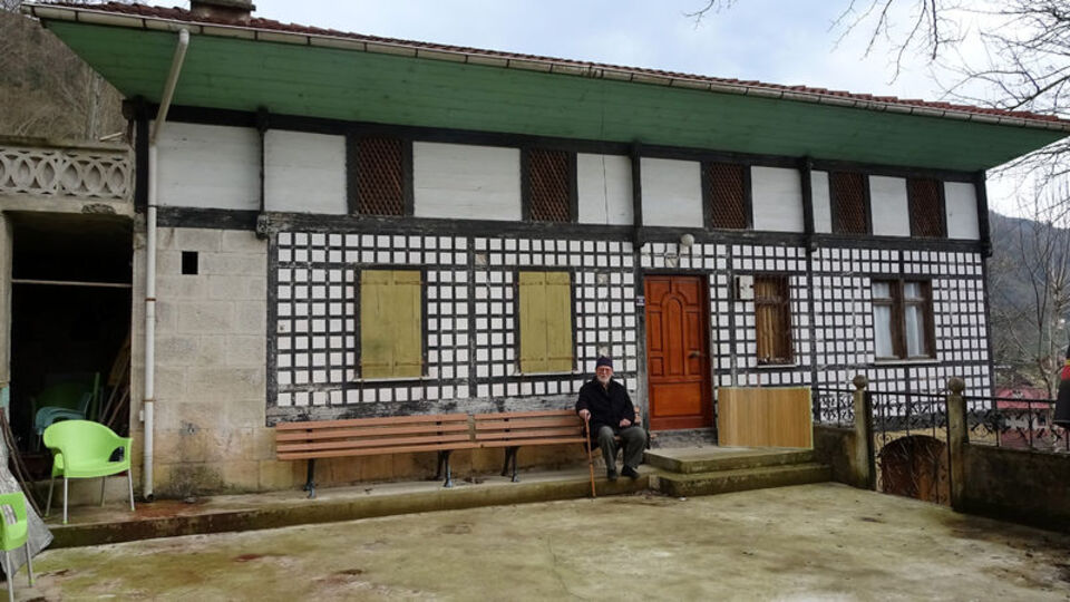 Evinde tadilat yapınca hapis cezası aldı