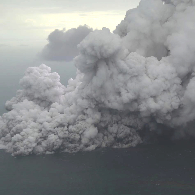 Krakatau'nun Çocuğu uyandı!