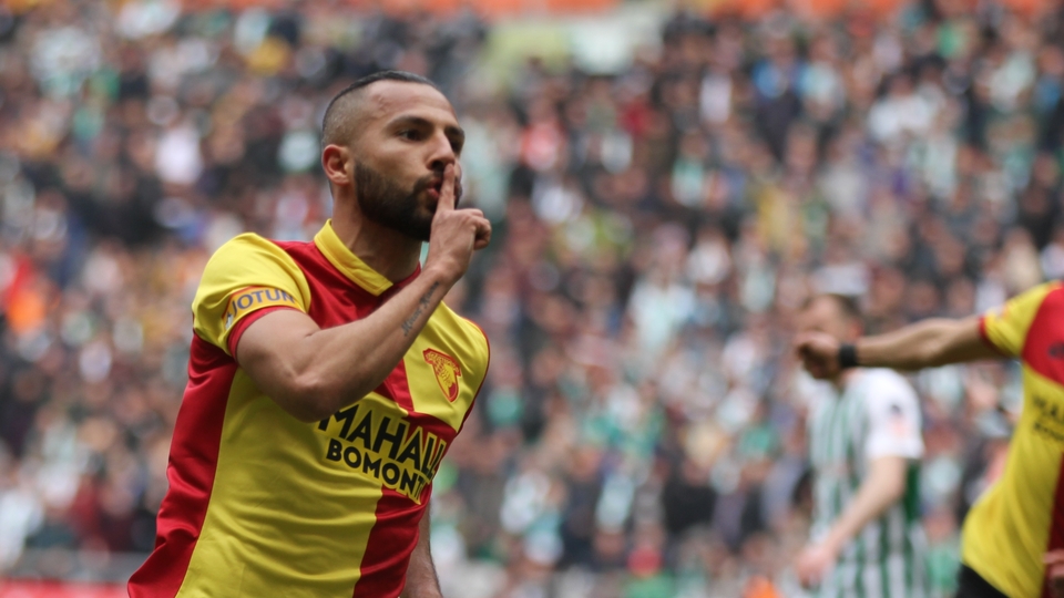 Göztepe ışığı yaktı