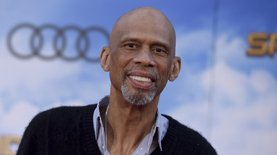 NBA ödüllerini satışa çıkardı