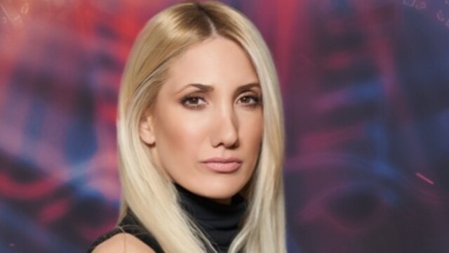 Ria Kolovou kimdir?